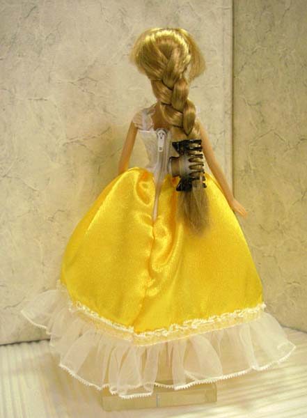 Бальные платьяа для кукол 27 см