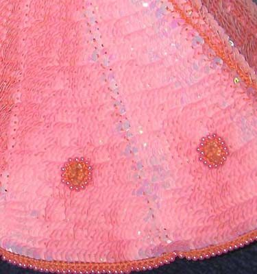 Розовое пайеточное платье